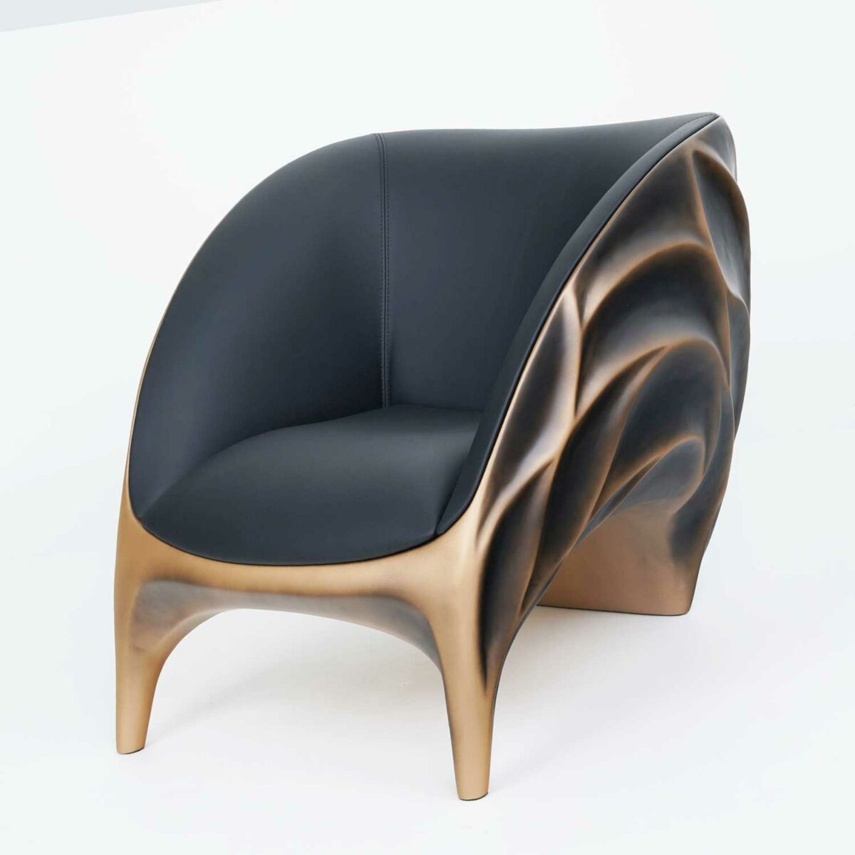 TRITON armchair with black leather