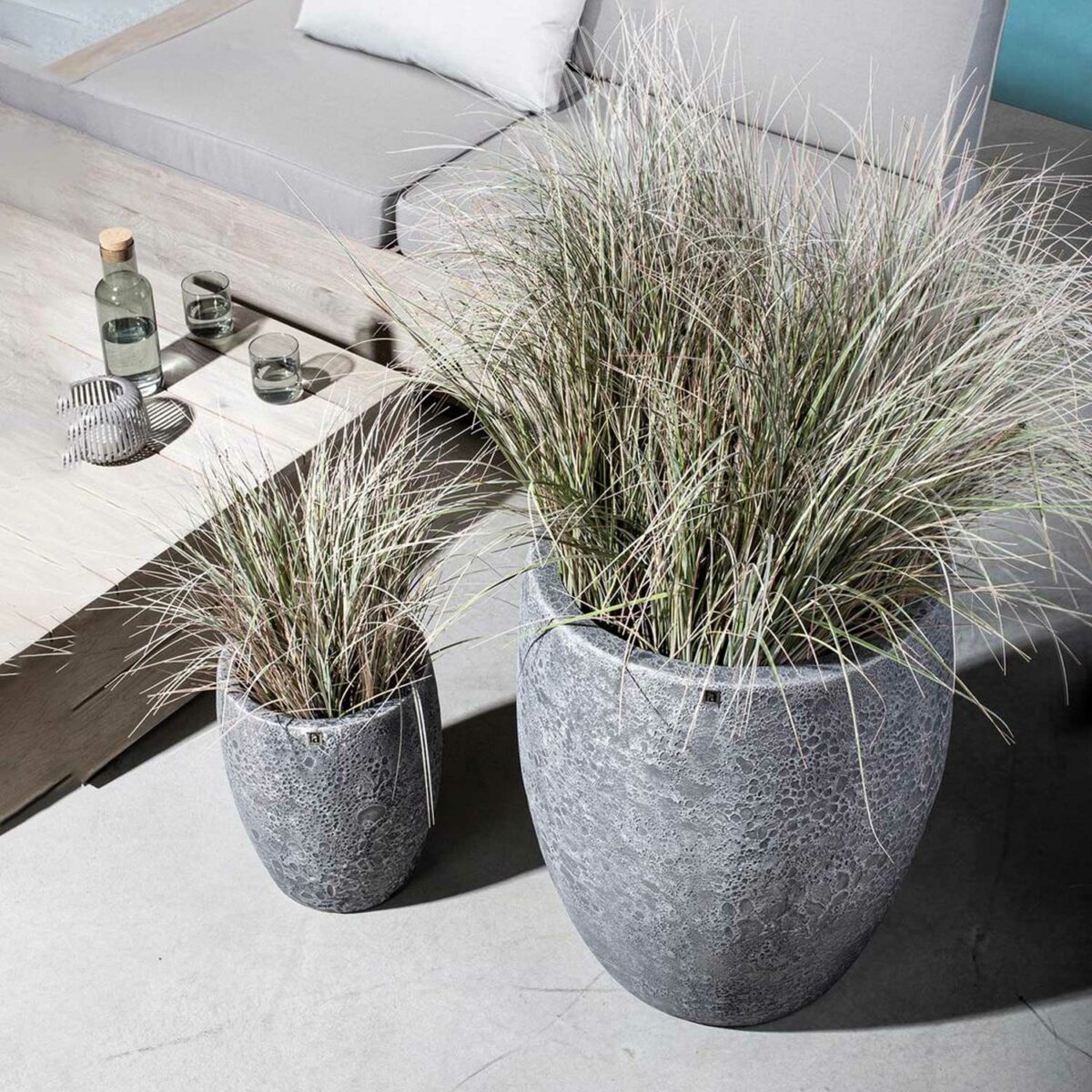 BEDROCK planter gray H 38 cm | D 29 cm