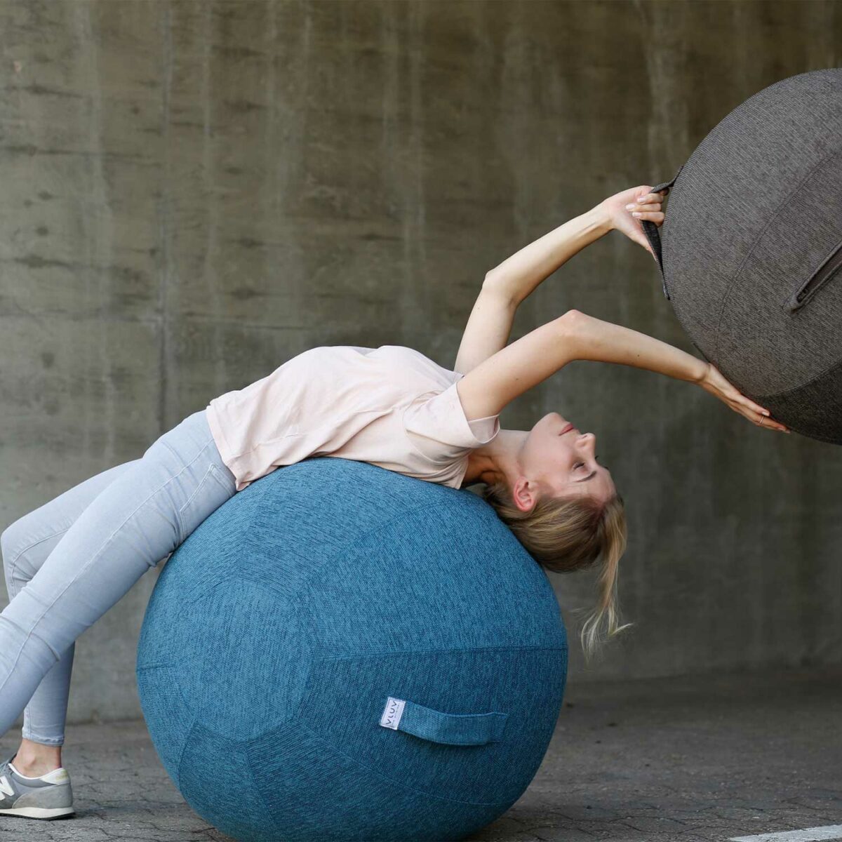 vluv STOV fabric seating ball